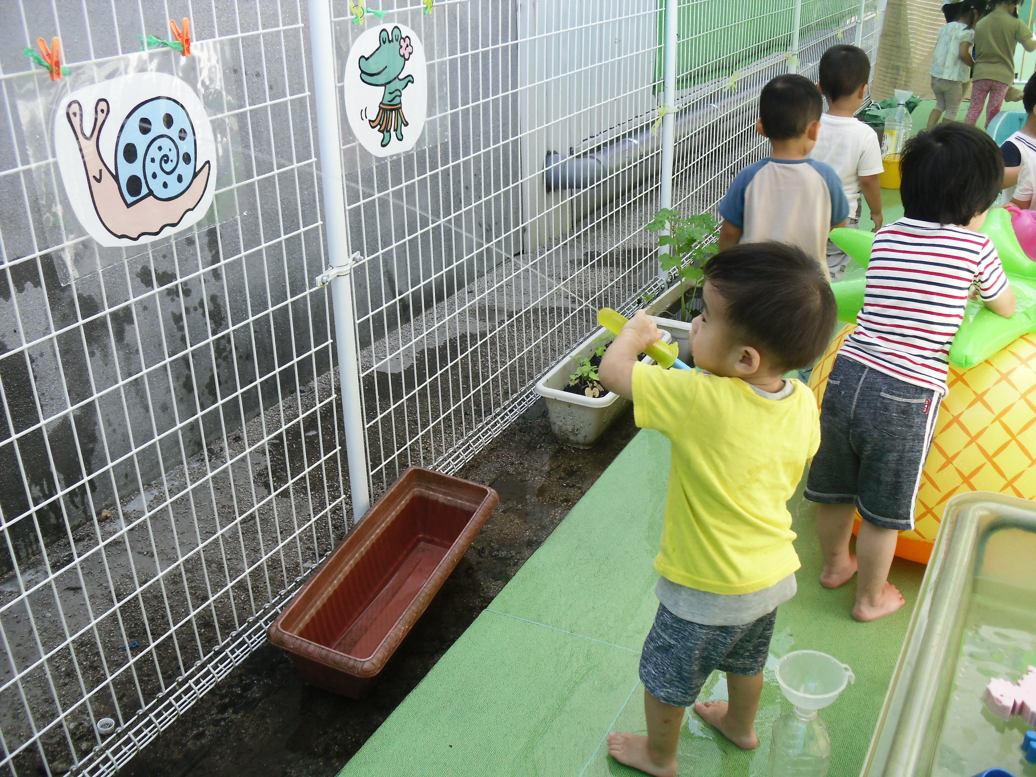 水遊びたのしいね 岡山協立保育園 今日の子どもたち